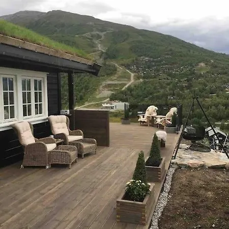 Med God Standard Tatil Evi *